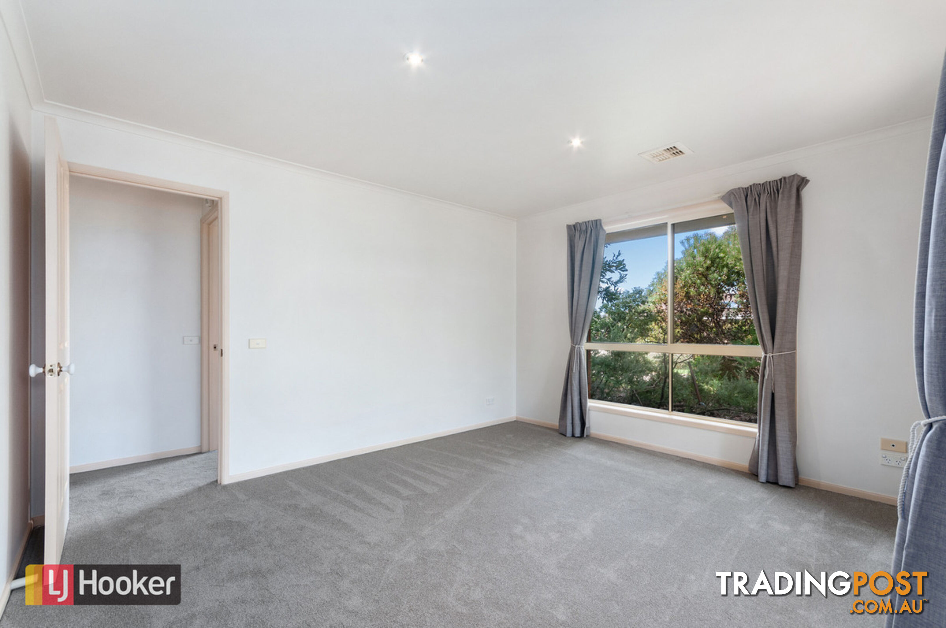 1 Morkham Court LAKES ENTRANCE VIC 3909