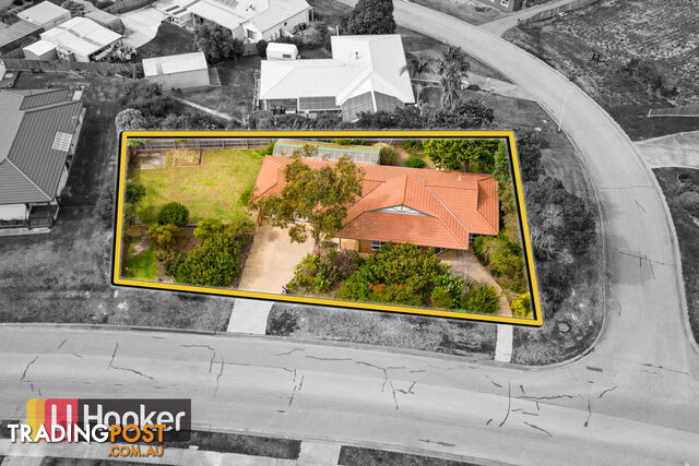 1 Morkham Court LAKES ENTRANCE VIC 3909