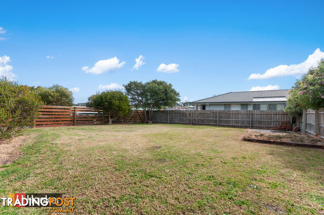 1 Morkham Court LAKES ENTRANCE VIC 3909