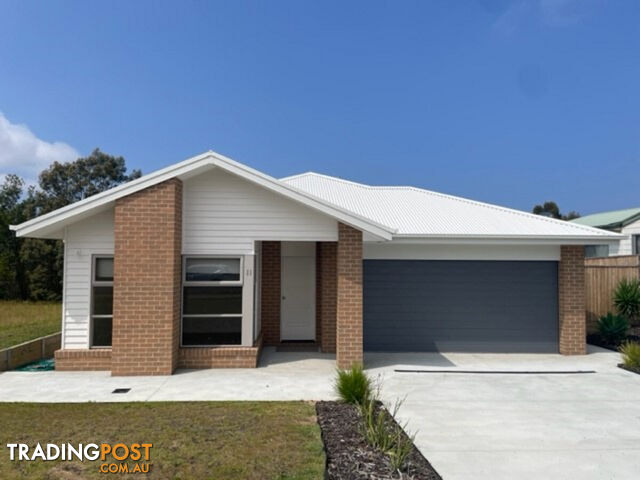 14 Swan Drive METUNG VIC 3904