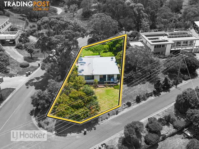 5 Lake Grove METUNG VIC 3904