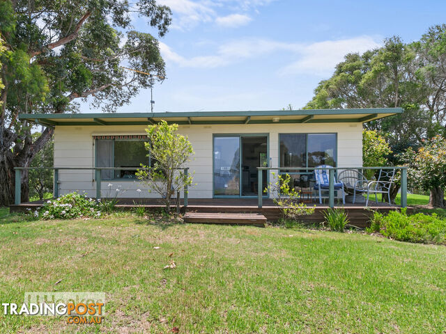 5 Lake Grove METUNG VIC 3904