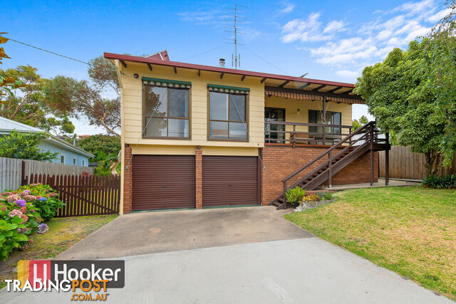 6 Tanjil Grove LAKES ENTRANCE VIC 3909