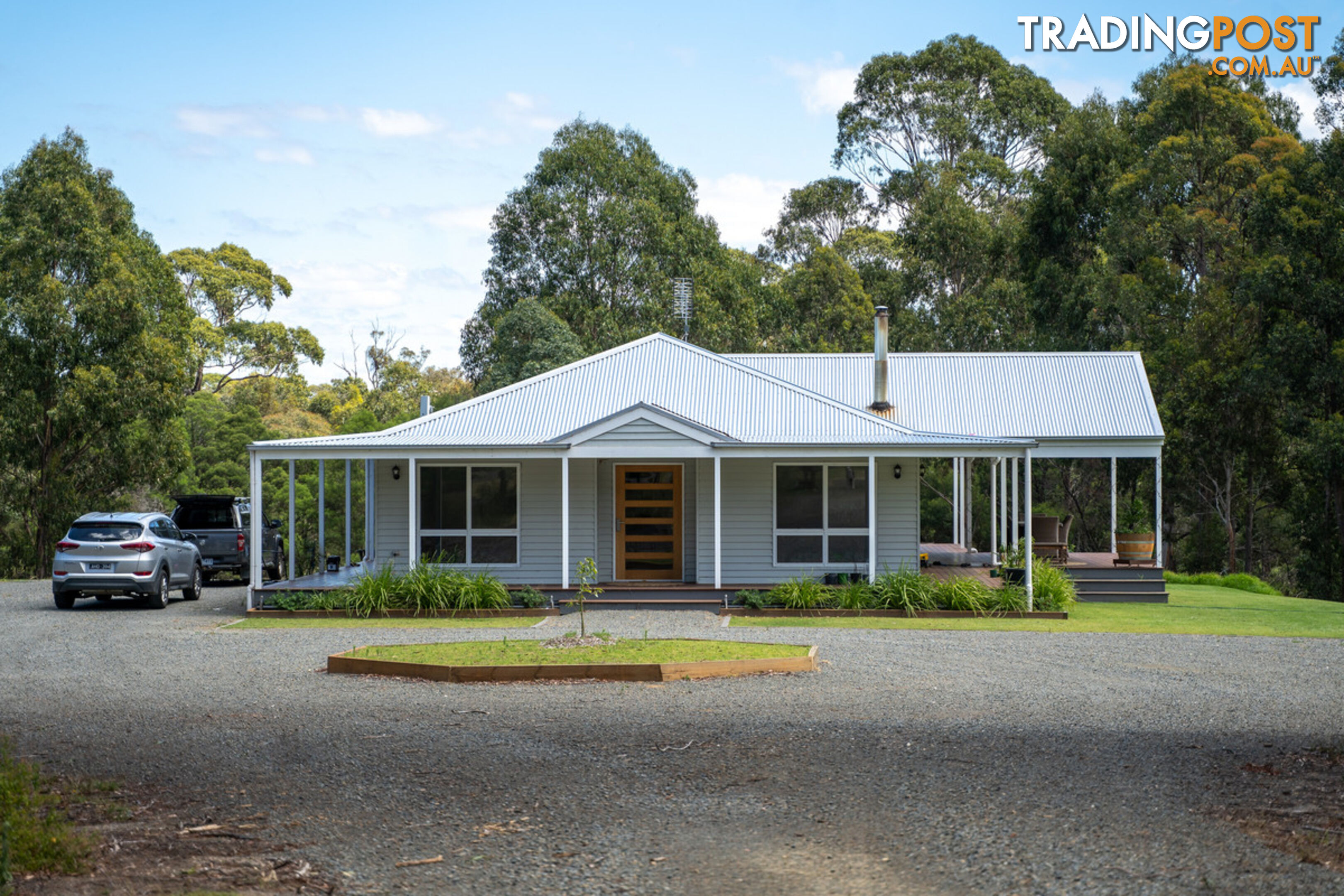 190 Baades Road LAKES ENTRANCE VIC 3909