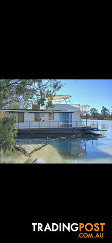 Wanted: Looking for two bedroom houseboat on River Murray