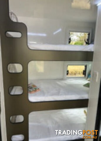 Lyfe RV19f Off-Road - Triple Bunk - photo 4 of 5