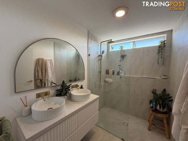 1 3 Lucinda Street CLONTARF QLD 4019 - photo 5 of 8