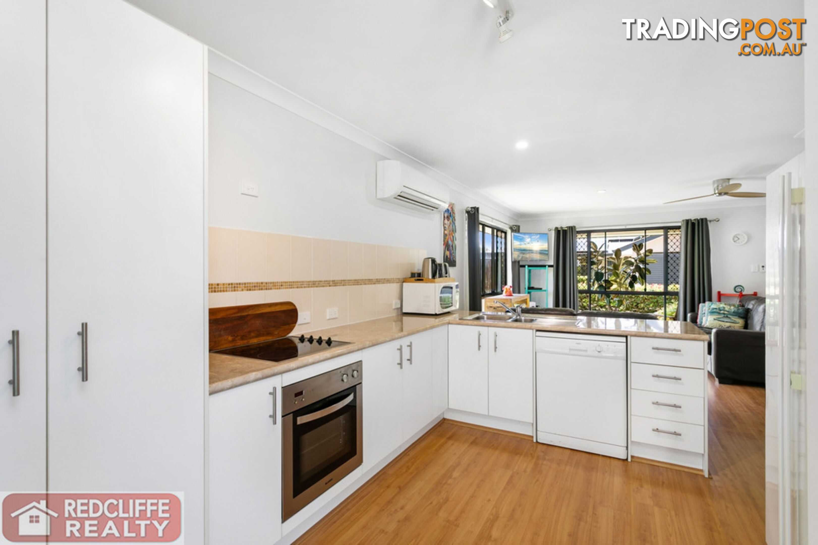 1/5-7 Bramble Street WOODY POINT QLD 4019