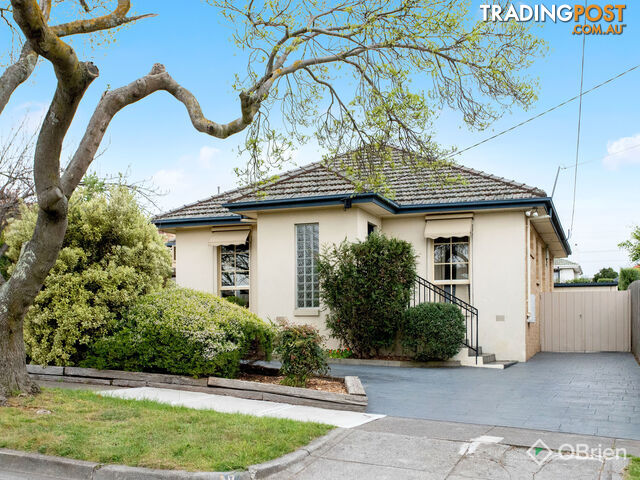 18 Blamey Street Bentleigh East VIC 3165