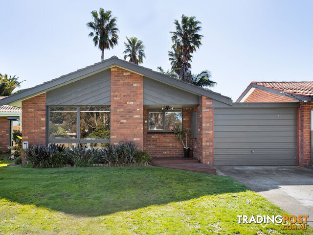 11 Village Crescent Chelsea VIC 3196