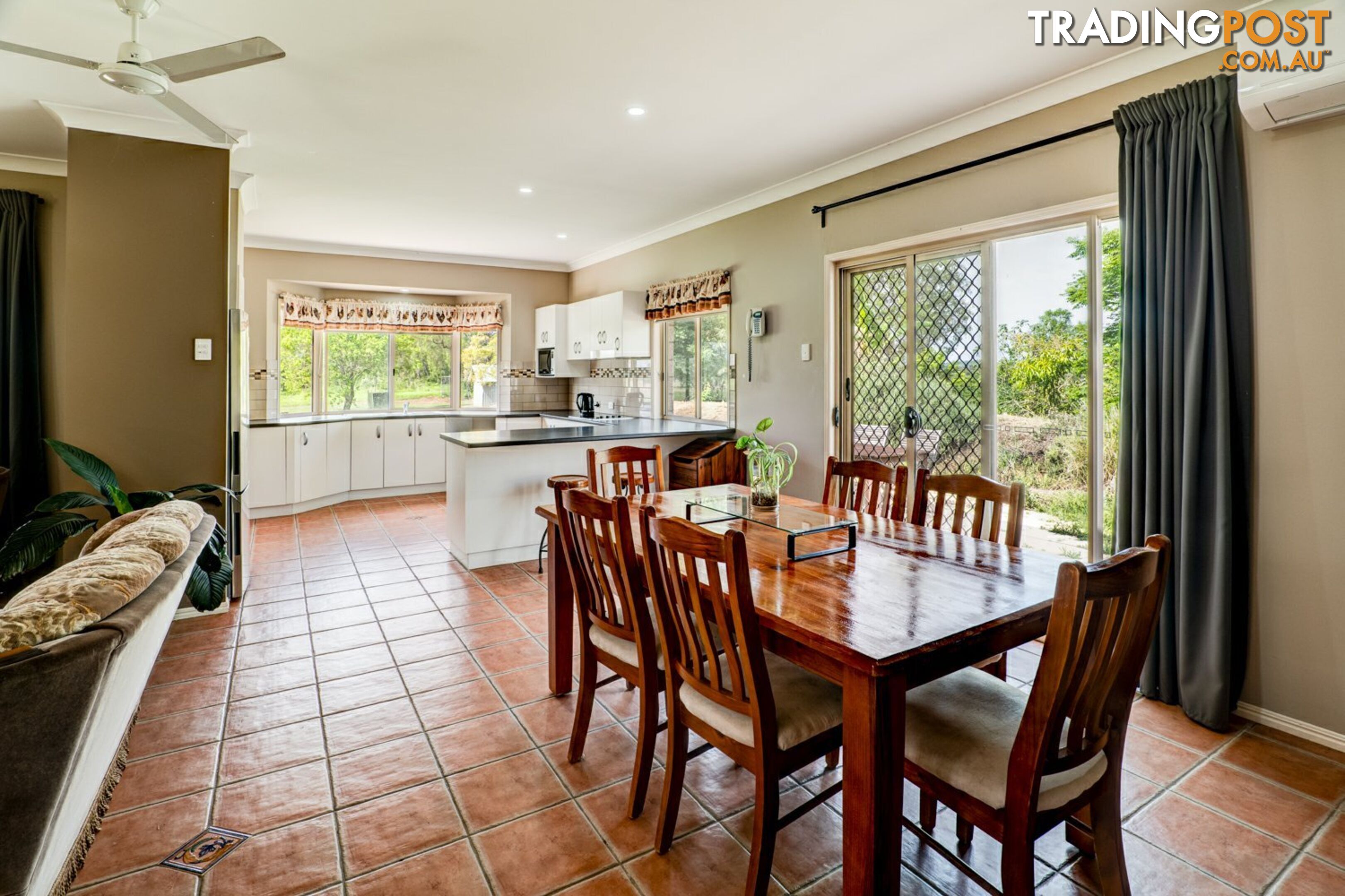 8 Harm Road FOREST HILL QLD 4342