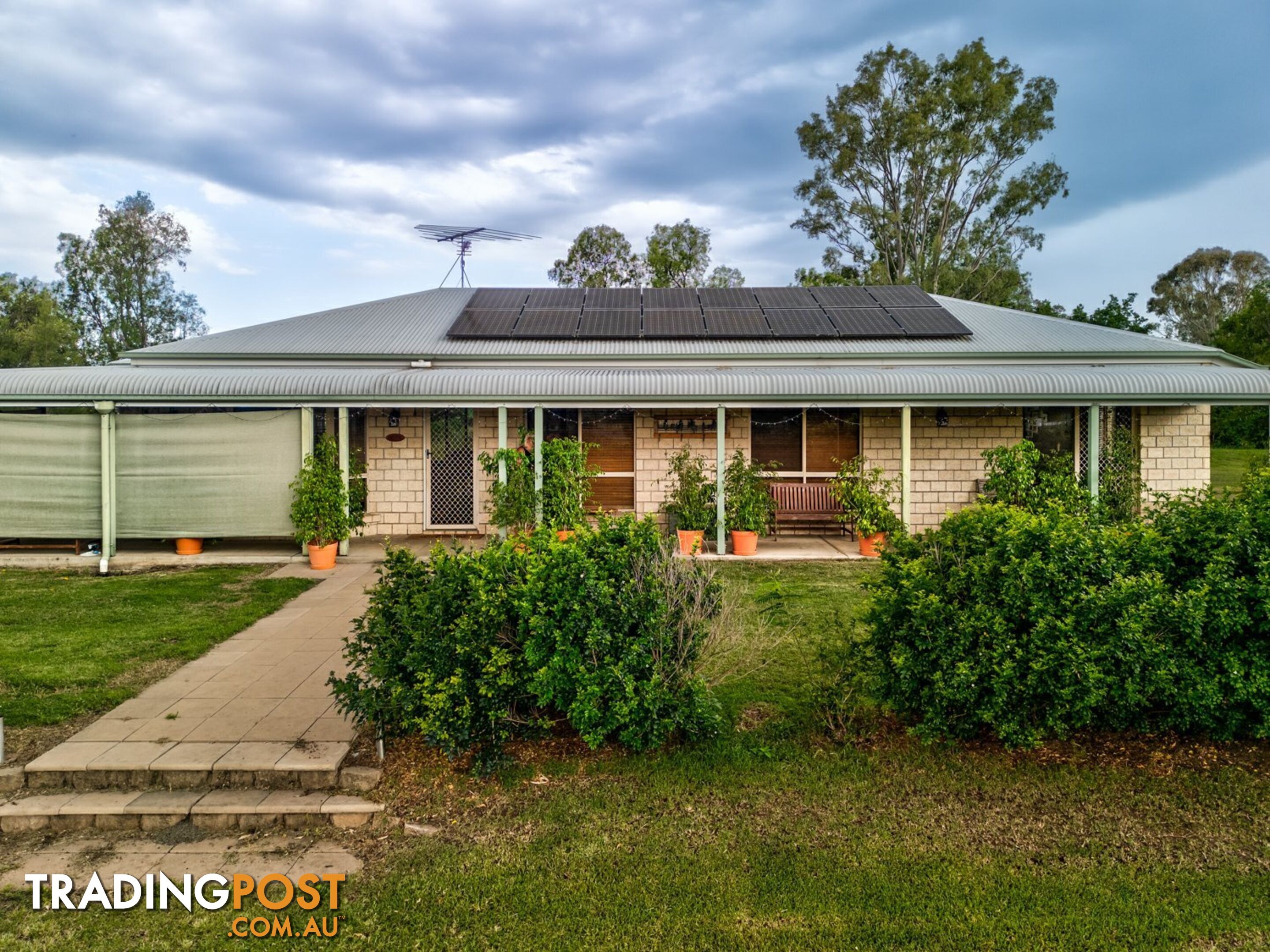 8 Harm Road FOREST HILL QLD 4342