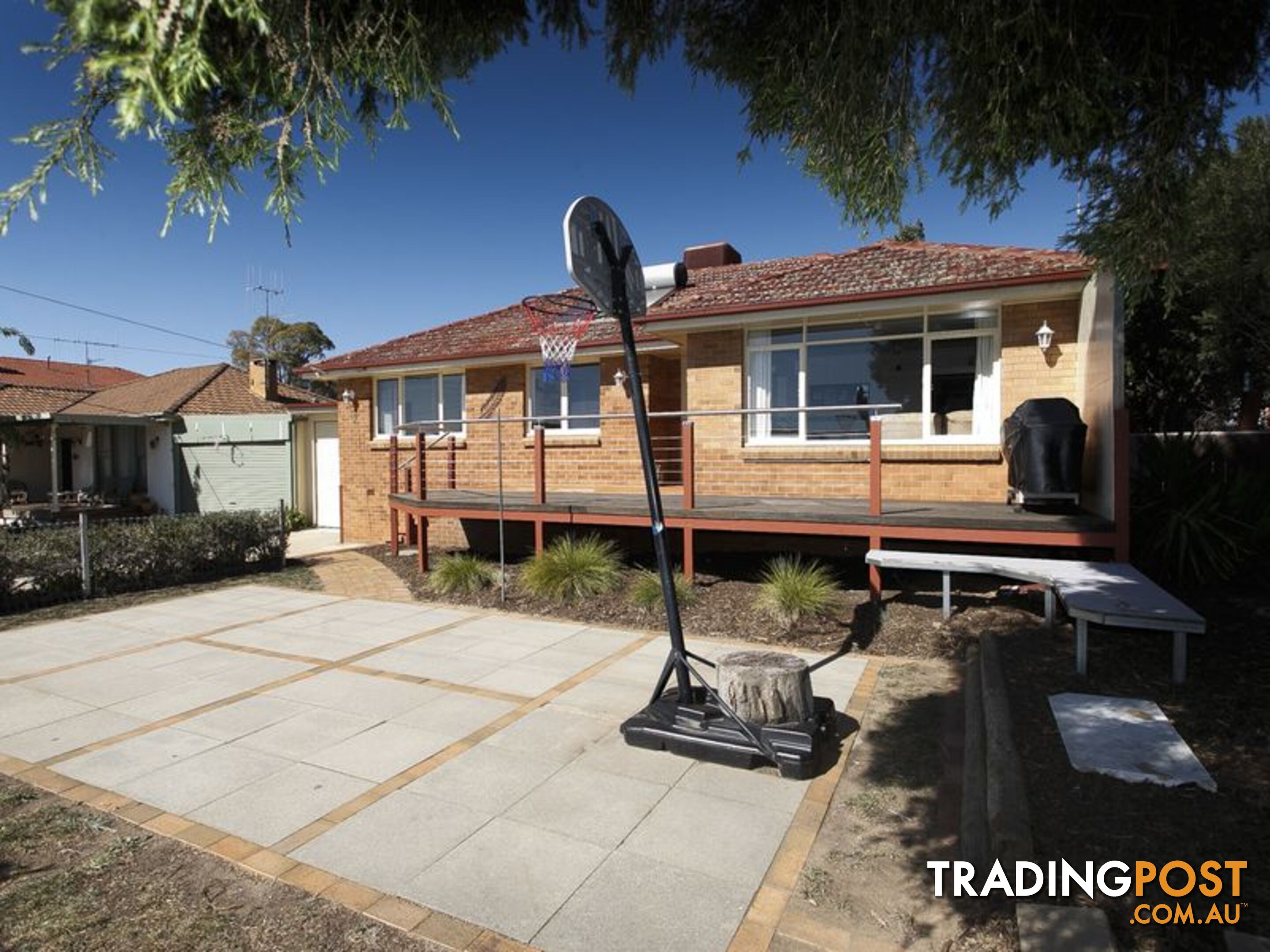 15 Greenbank Avenue QUEANBEYAN NSW 2620