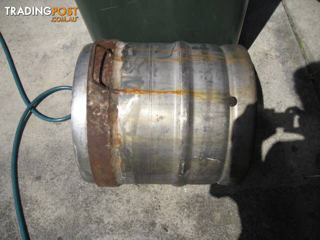 54 LT STAINLESS STEEL POT WITH HANDLES - photo 4 of 5