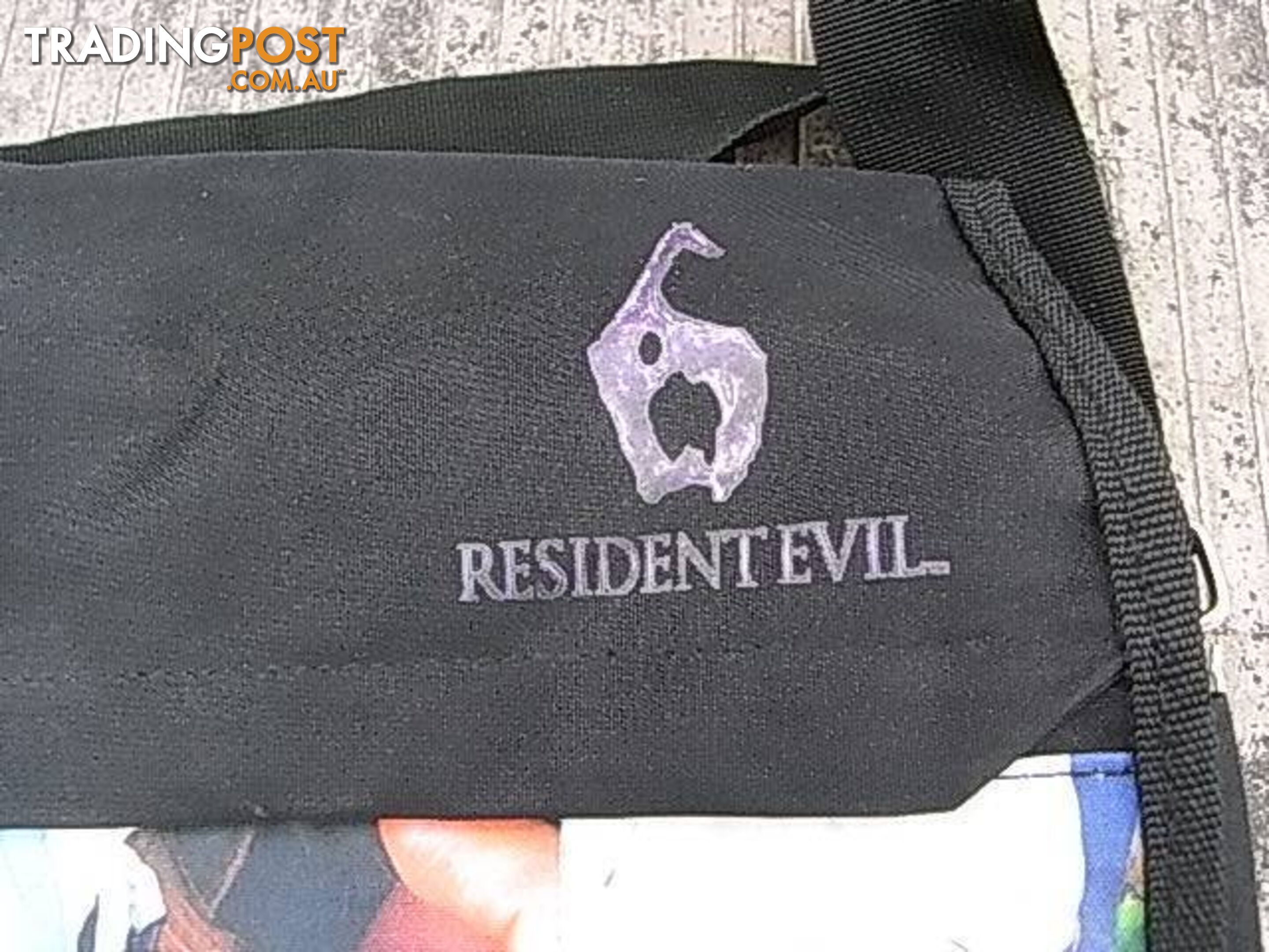 NEW RESIDENT EVIL `````````````NO HOPE LEFT```````` MESSENGER BAG