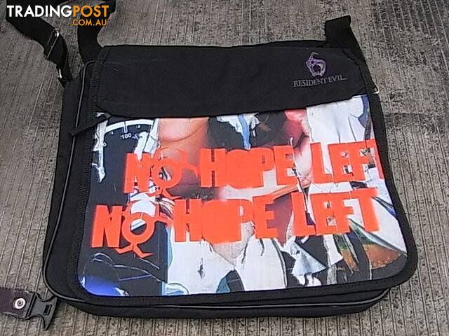 NEW RESIDENT EVIL `````````````NO HOPE LEFT```````` MESSENGER BAG