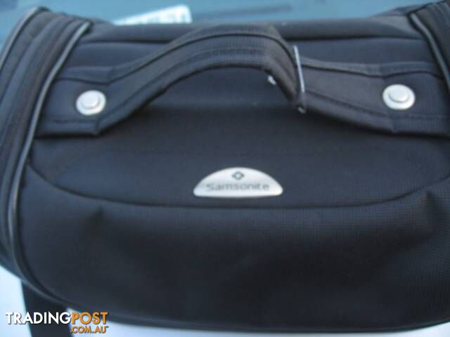 samsonite korea korean SMALL camera bag - photo 3 of 7