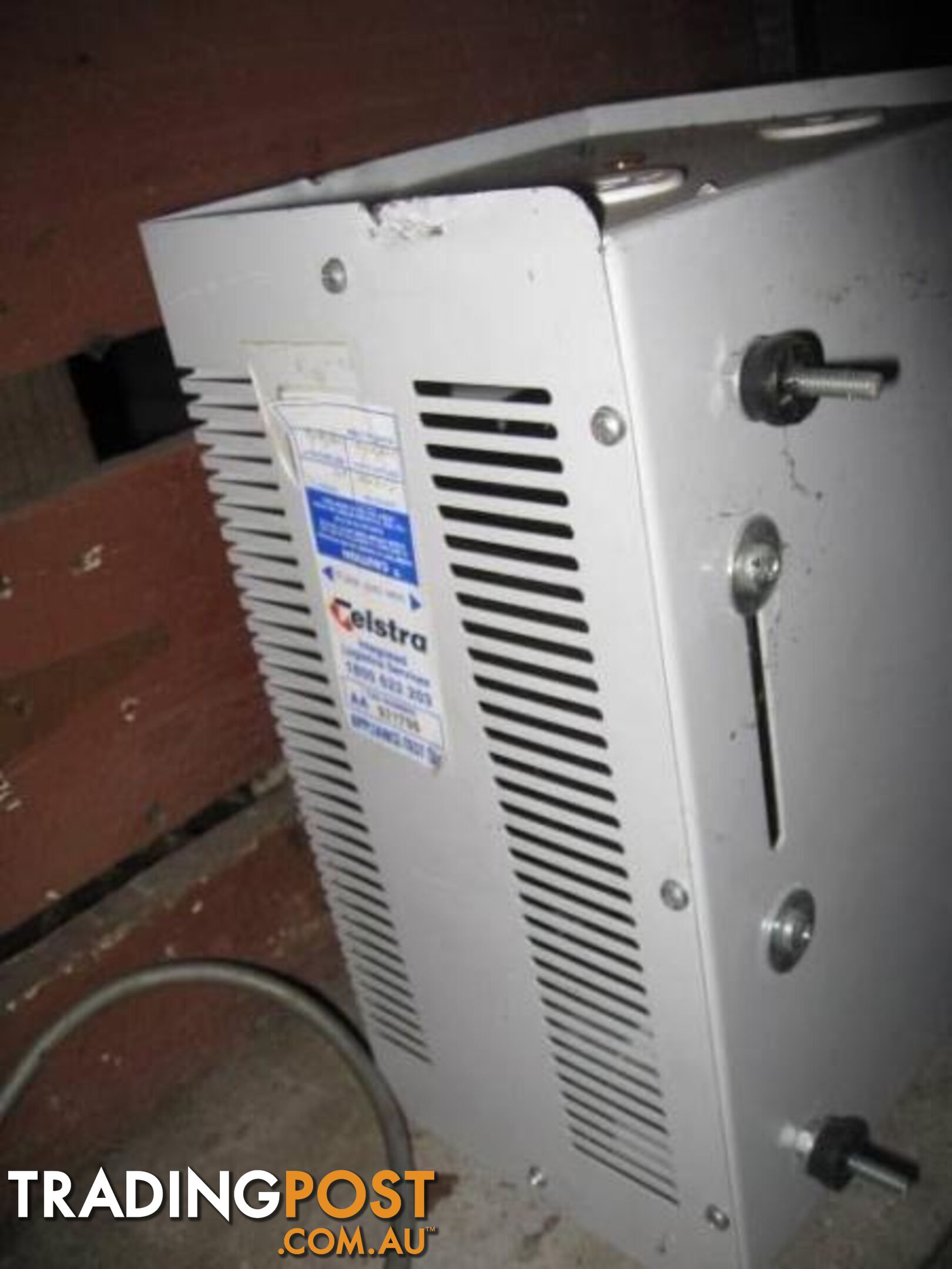 EATON POWERWARE Sola Series 210 Power Conditioner 240V