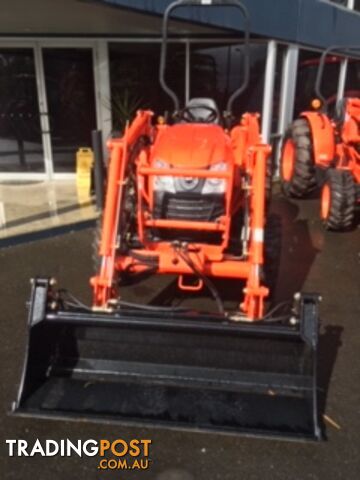 Kioti CK3710 DEMO TRACTOR - photo 2 of 3
