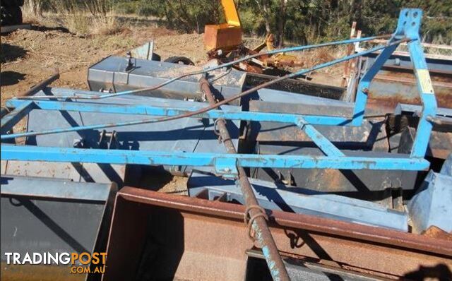 New Lifting Frame For Pasture Harrows (damaged)