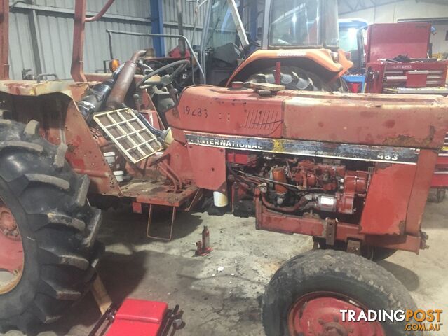International 483 Tractor Wreak, Sold As Whole - photo 2 of 3