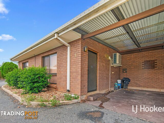 1/7 Weaving Court ARALUEN NT 0870