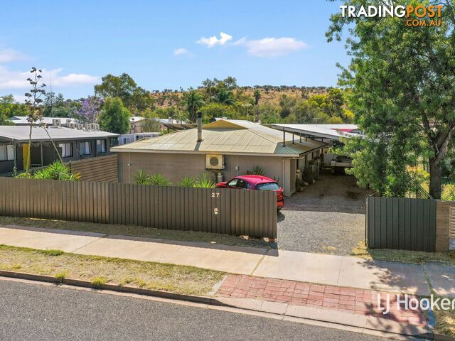 27 Spearwood Road SADADEEN NT 0870