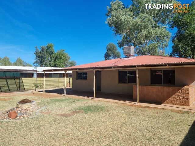 83 Spearwood Road SADADEEN NT 0870