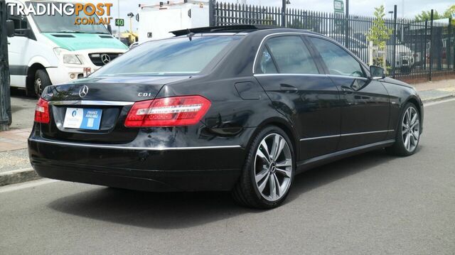2010 Mercedes-Benz E250 212 CDI Elegance Sedan - photo 3 of 24