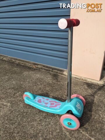 Rebelsport Toddler Scooter