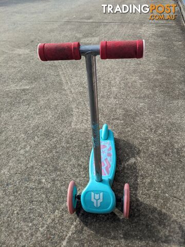 Rebelsport Toddler Scooter