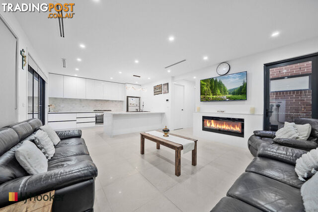 3 Carob Street MICKLEHAM VIC 3064 - photo 4 of 18