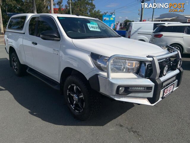 2020 TOYOTA HILUX SR AUTO4X4 CAB CHASSIS