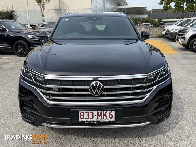 2022 VOLKSWAGEN TOUAREG 210TDI R-LINE CRAUTO4MOTIONMY22 SUV - photo 2 of 28