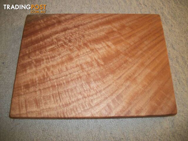 Hardwood timber slab cutting board / chopping board /serving tray