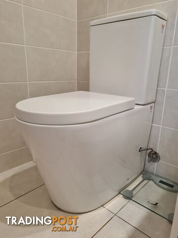 Seima Modia  Rimless Toilet Suite with Classic Seat