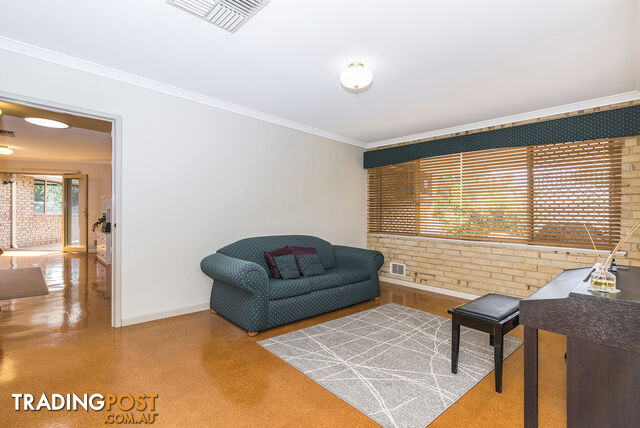 17 Denise Close SHELLEY WA 6148