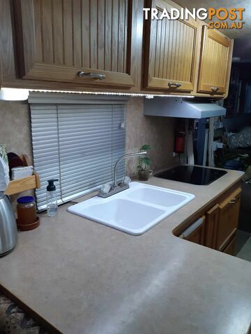 2006 Okanagan Eclipse 24.5 SL Fifth Wheel Caravan