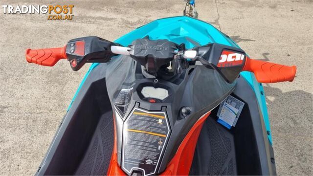 2017 SEA-DOO SPARKTRIXX   SKI