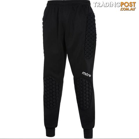 Mitre Guard Padded GK Short - Black - MITRE - 5037823936488