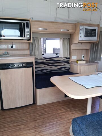 2011 Jayco Discovery 16ft Poptop - photo 3 of 7