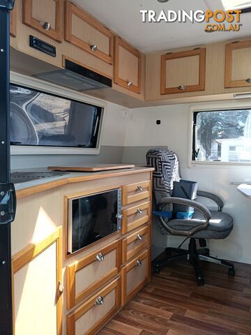 2014 Davsher Xplorer 17â6 Caravan - photo 3 of 10