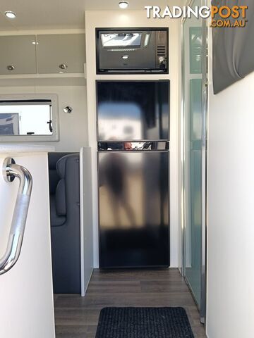 2019 Latitude Rv Arctic 19â6 Caravan - photo 2 of 8