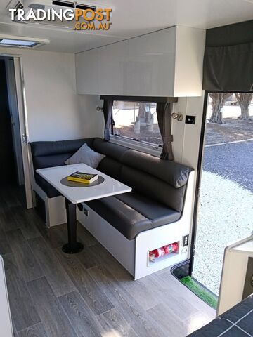 2019 Majestic Knight SLX 21ft Caravan - photo 5 of 10