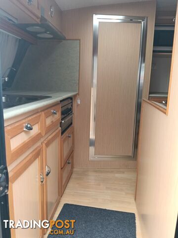 2011 Majestic Series 3 19â² Caravan - photo 3 of 10
