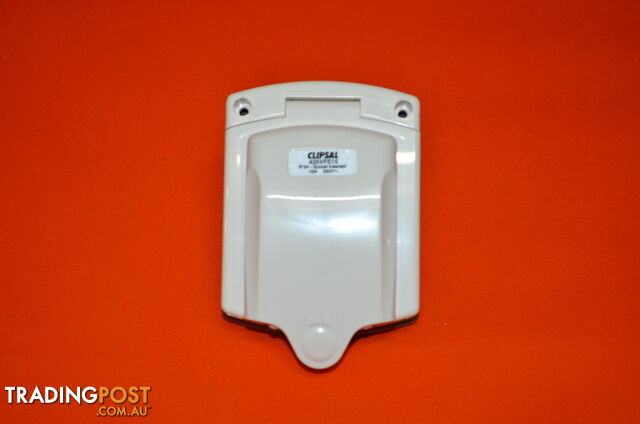 Clipsal - 15 Amp double pole Power Inlet, IP34,  435VFS15 - SKU3005 - photo 2 of 2