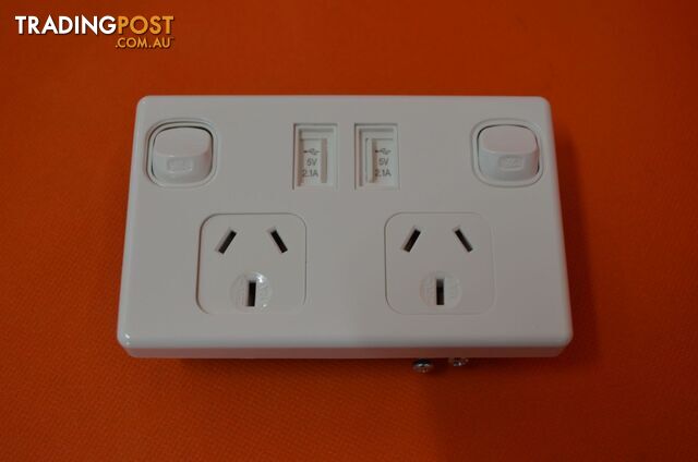 Dbl pole dbl Power Point with USB - White - SKU3022 - photo 4 of 6