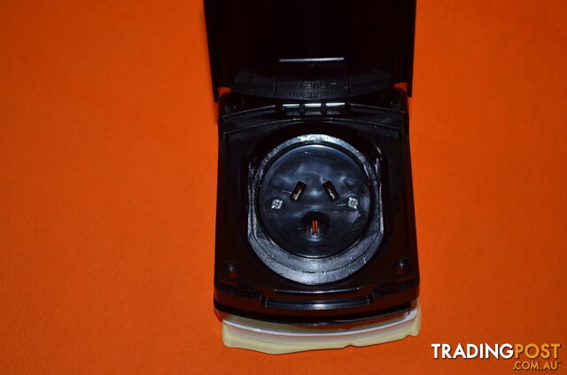 Clipsal - 10 amp double pole Power Outlet, IP34, Black - 415VF - SKU3073 - photo 5 of 5