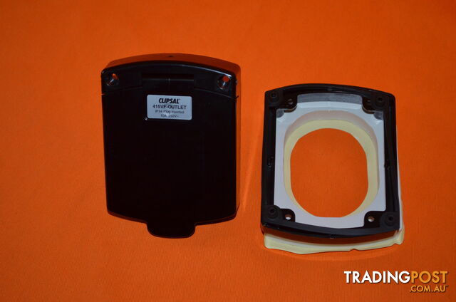 Clipsal - 10 amp double pole Power Outlet, IP34, Black - 415VF - SKU3073 - photo 2 of 5