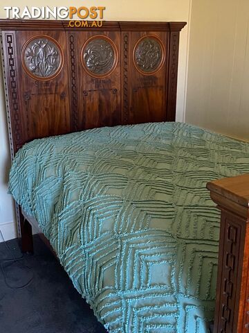 Antique-Unique-Heritage King size single bed.